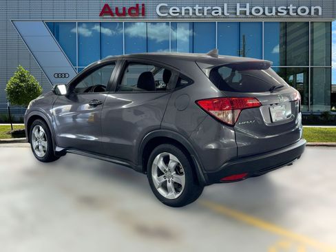 Used 2016 Honda HR-V EX image 3