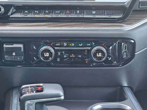 Used 2024 Chevrolet Silverado 1500 RST w/ Rally Edition AWD/4WD image 13