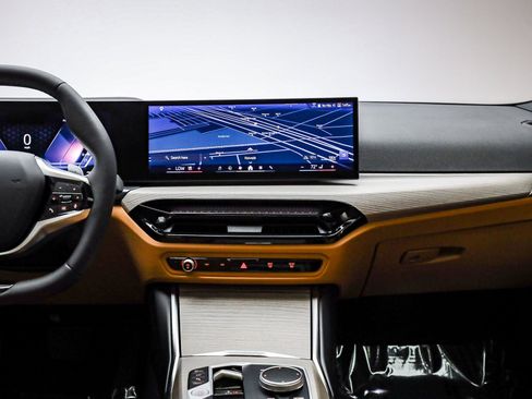 Used 2026 BMW 330i Sedan w/ Premium Package image 14