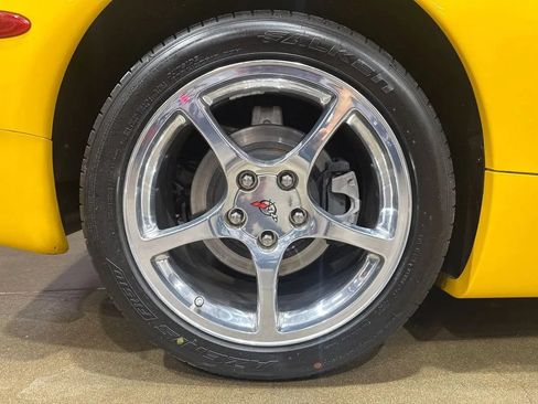 Used 2003 Chevrolet Corvette Convertible w/ Preferred Equipment Group1 RWD image 49