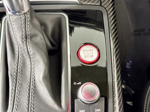 Used 2016 Audi RS 7 Prestige w/ Driver Assistance Package image 18