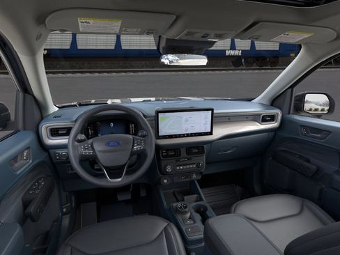 New 2026 Ford Maverick Lariat image 9