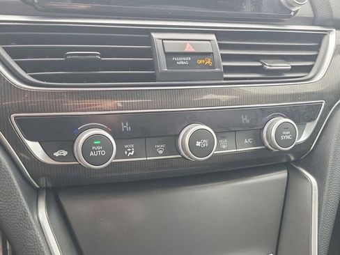 Used 2020 Honda Accord Sport image 24
