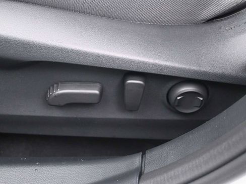 Used 2025 Subaru Legacy Premium AWD/4WD image 15