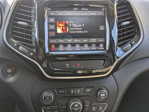 Used 2019 Jeep Cherokee Limited image 13