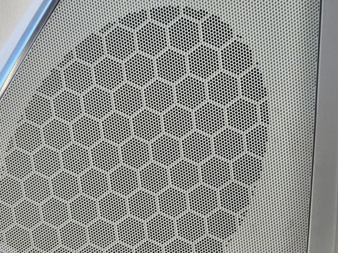 Used 2015 Cadillac Escalade Premium image 32