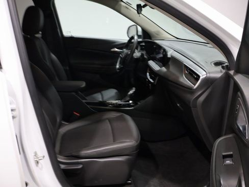 Used 2024 Buick Encore GX Sport Touring image 23