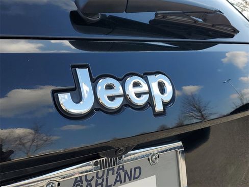 Used 2020 Jeep Grand Cherokee Overland image 9