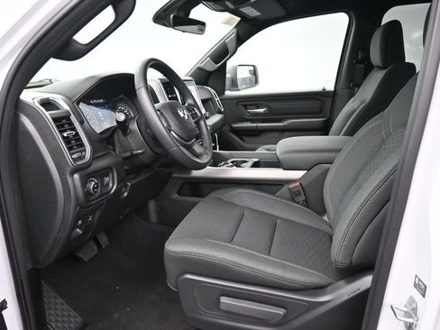 New 2026 RAM 1500 Express AWD/4WD image 11