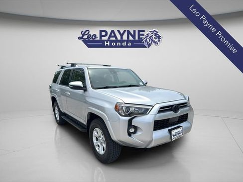 Used 2022 Toyota 4Runner SR5 Premium w/ Moonroof Package AWD/4WD image 1