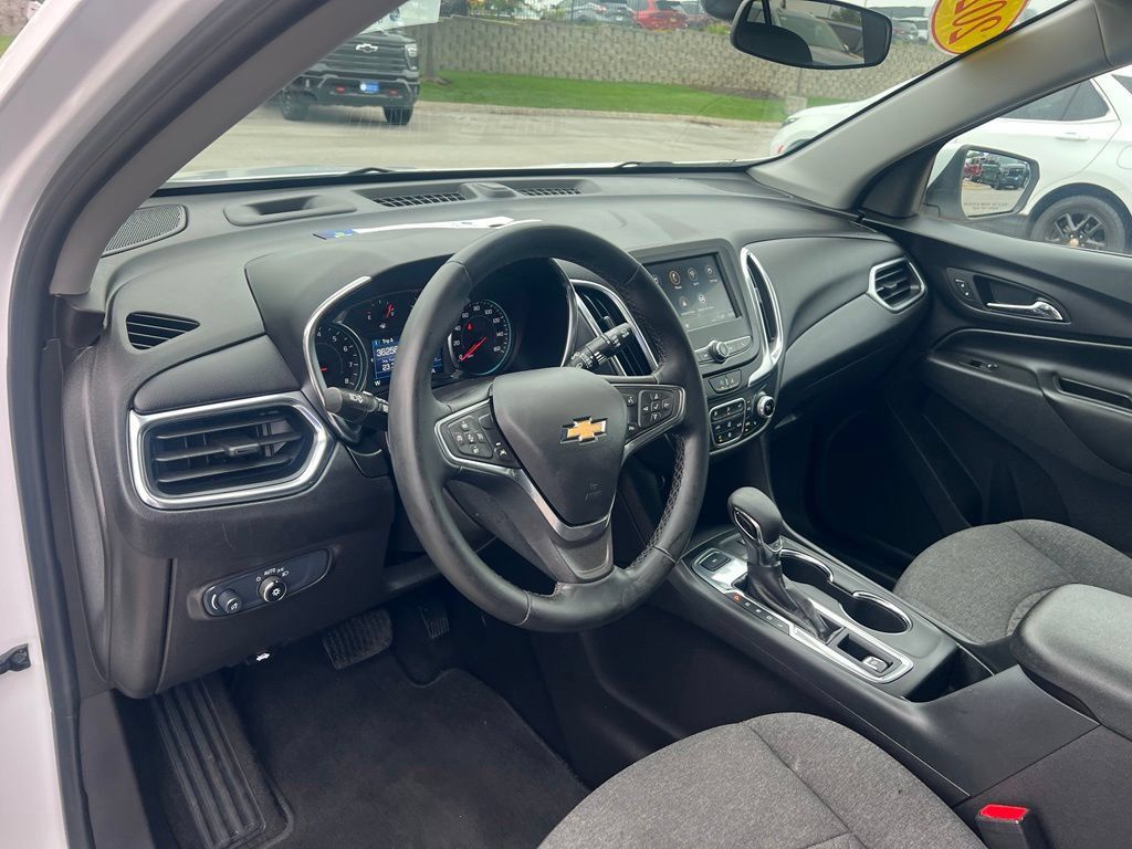 Used 2024 Chevrolet Equinox LT AWD/4WD image 18