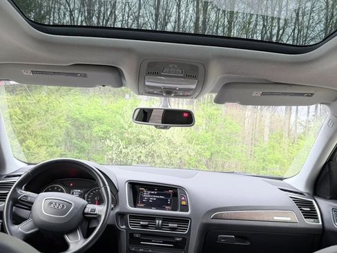 Used 2015 Audi Q5 2.0T Premium Plus w/ Technology Package image 15