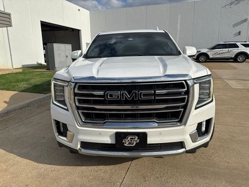 Used 2021 GMC Yukon XL SLT RWD image 2