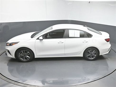 Used 2024 Kia Forte LXS image 42