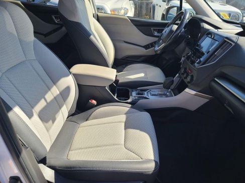 Used 2019 Subaru Forester Premium w/ All-Weather Package image 18