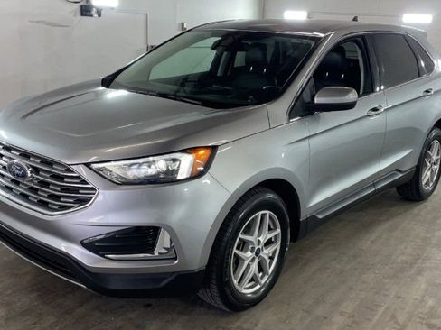 Used 2022 Ford Edge SEL image 2
