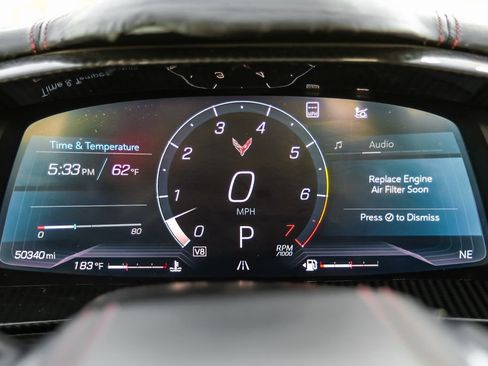 Used 2022 Chevrolet Corvette Stingray Premium Conv w/ Z51 Performance Package image 16