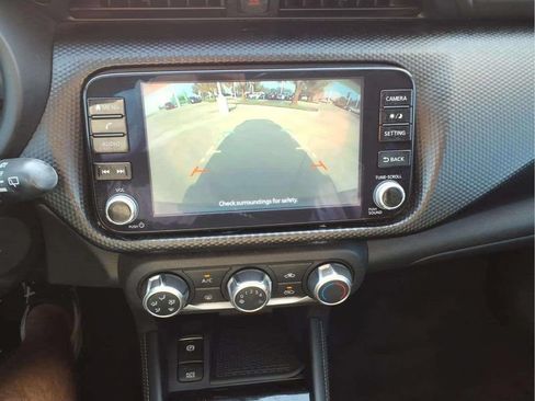 Used 2024 Nissan Kicks SV FWD image 16