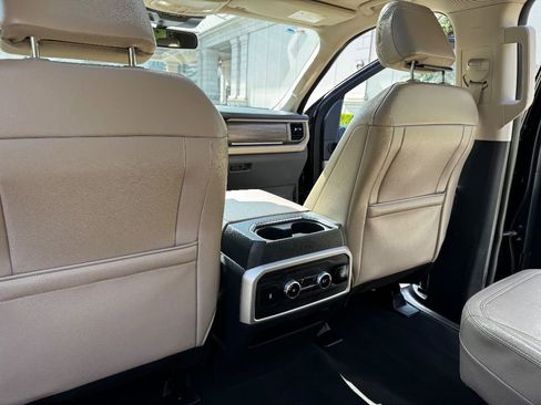 Used 2024 Ford Expedition Max Limited image 23