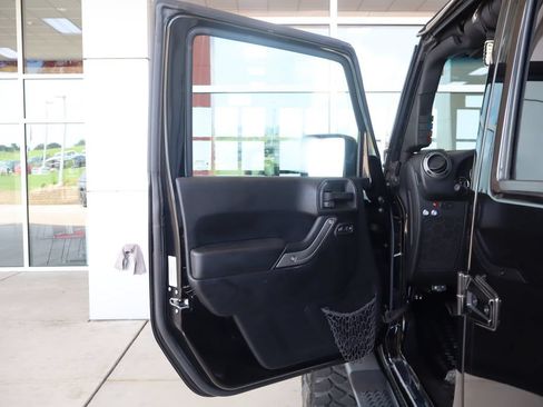 Used 2015 Jeep Wrangler Unlimited Sport w/ Quick Order Package 24S AWD/4WD image 14