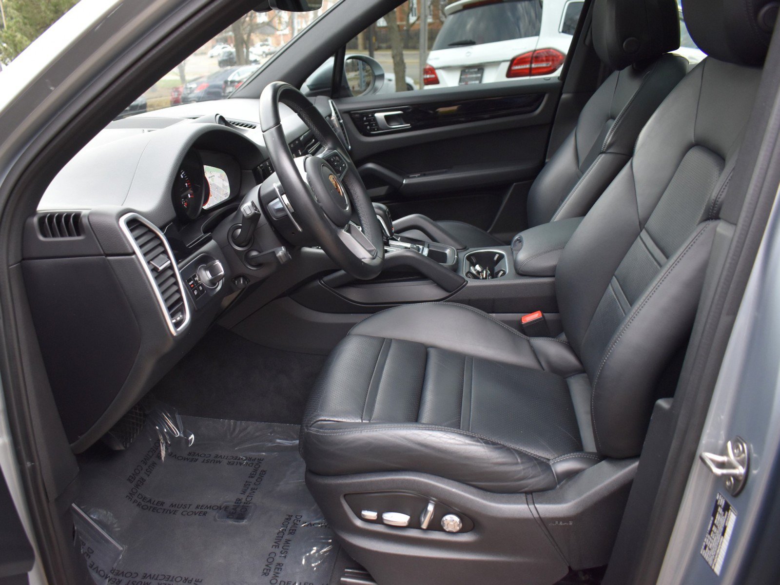 Used 2021 Porsche Cayenne AWD/4WD image 28