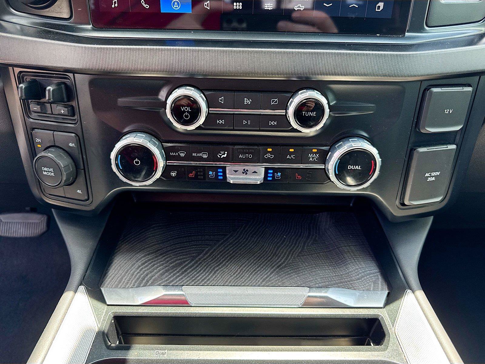 Used 2023 Ford F250 Platinum AWD/4WD image 14