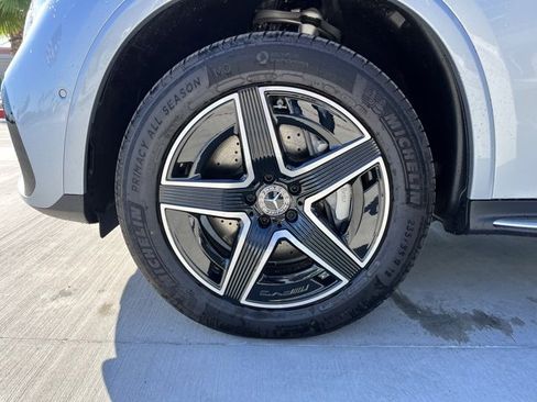 New 2025 Mercedes-Benz GLC 300 4MATIC image 7