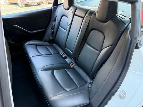 Used 2021 Tesla Model 3 Standard Range Plus RWD image 31