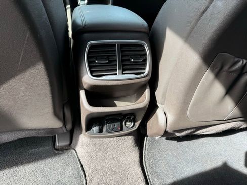 Used 2020 Hyundai Santa Fe Limited image 19