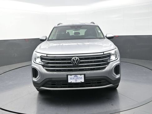 Used 2026 Volkswagen Atlas SE AWD/4WD image 2