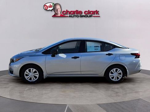 Used 2025 Nissan Versa S w/ Trunk Package FWD image 2