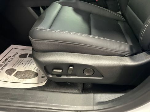 New 2026 GMC Terrain Elevation w/ Elevation Premium Package image 12