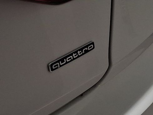 Used 2022 Audi A8 L 3.0T w/ Executive Package image 31