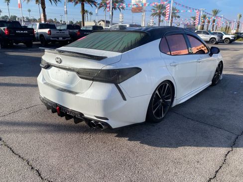 Used 2020 Toyota Camry XSE image 7