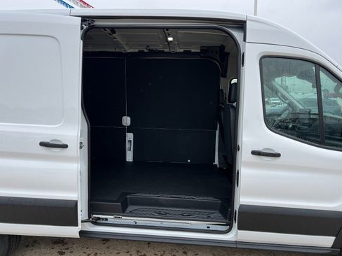 New 2026 Ford Transit 250 148 Medium Roof w/ Load Area Protection Package RWD image 11