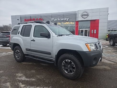 Used 2014 Nissan Xterra PRO-4X w/ Pro-4x Leather Package image 1