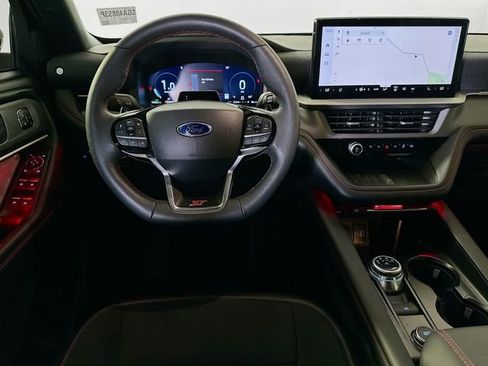 Used 2025 Ford Explorer ST RWD image 24