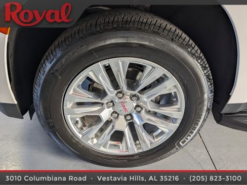 Used 2023 GMC Yukon SLT image 30