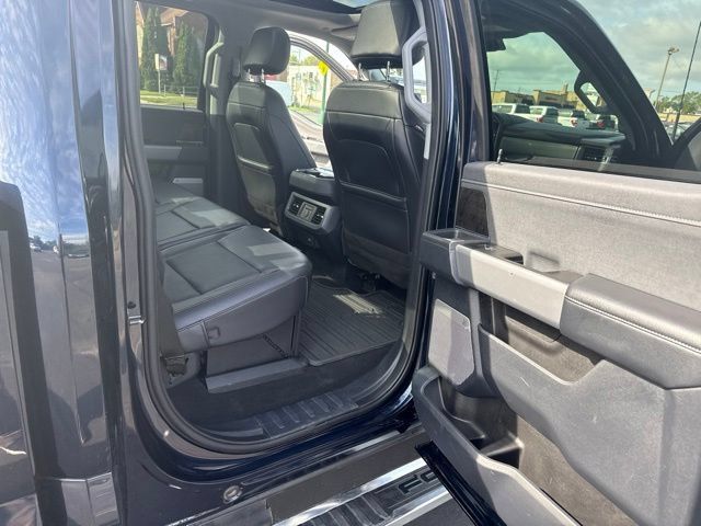 Used 2024 Ford F350 Lariat AWD/4WD image 17