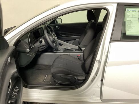 New 2026 Hyundai Elantra SE FWD image 20