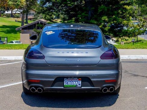 Used 2014 Porsche Panamera S image 5