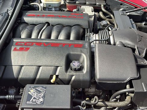 Used 2010 Chevrolet Corvette Coupe w/ Preferred Equipment Group RWD image 16