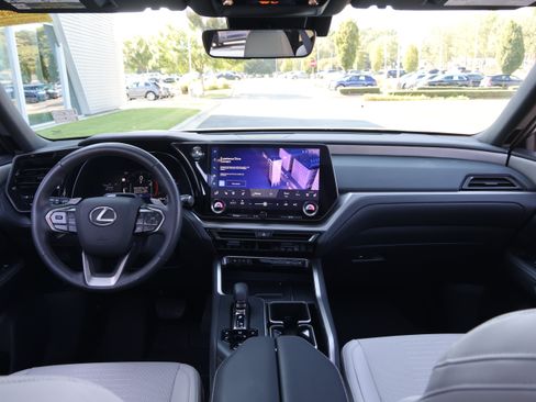 Used 2025 Lexus TX 350 AWD w/ Technology Package image 16