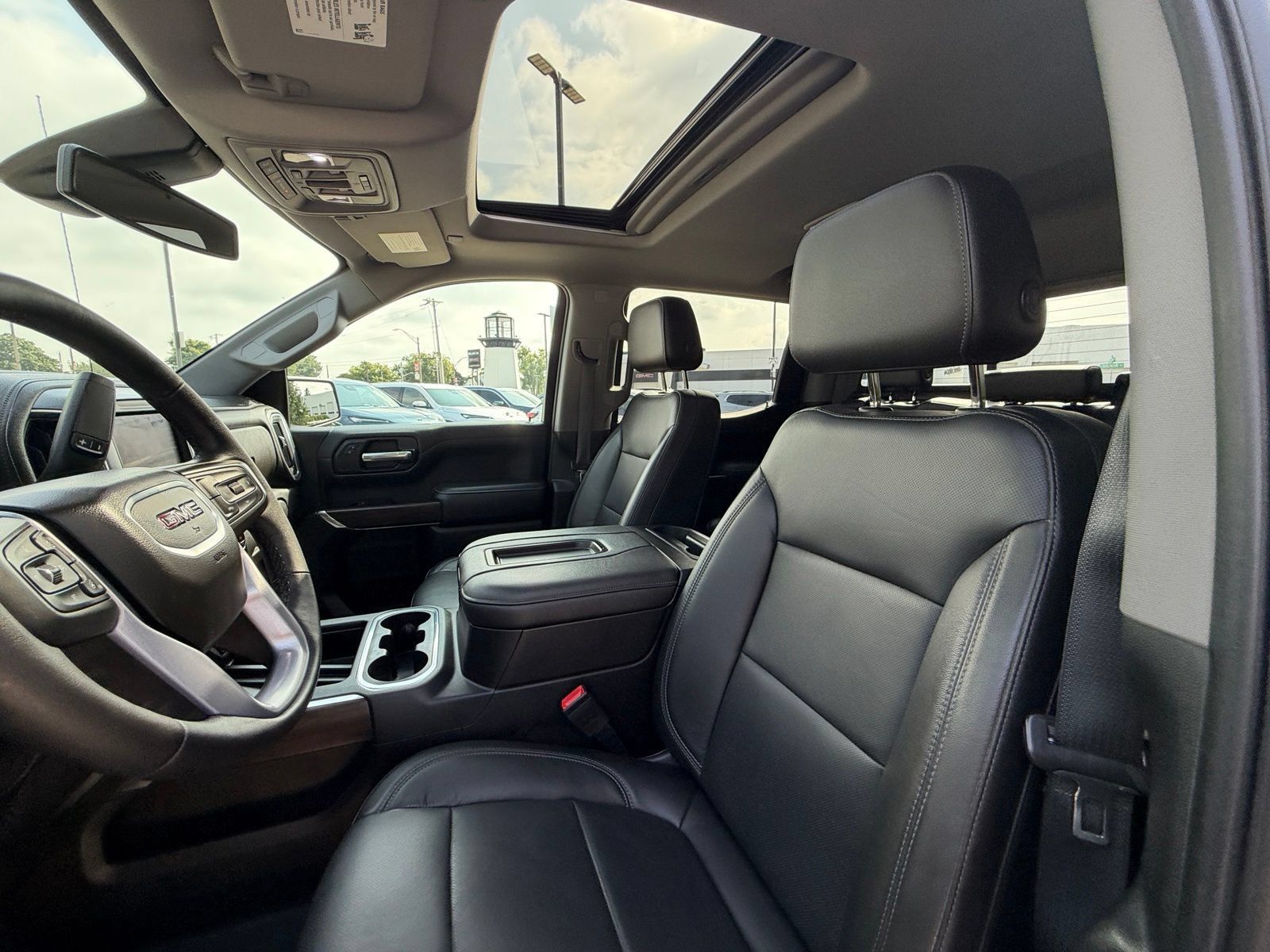Used 2019 GMC Sierra 1500 SLT w/ SLT Premium Plus Package AWD/4WD image 10