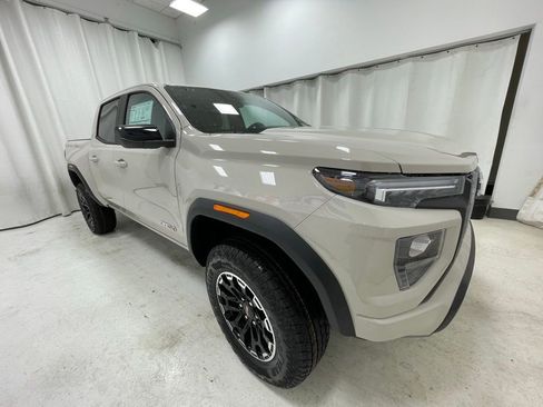 New 2026 GMC Canyon AT4 AWD/4WD image 3