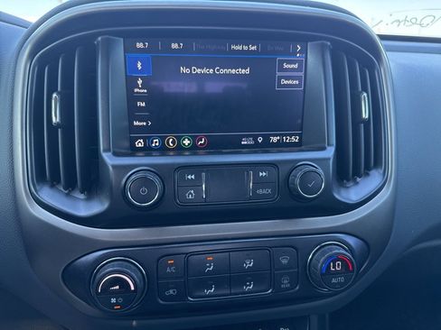 Used 2020 Chevrolet Colorado Z71 image 12