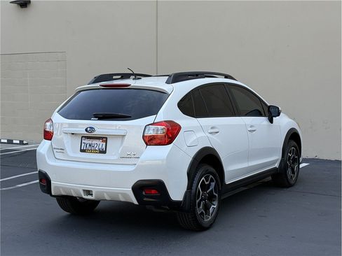 Used 2015 Subaru Crosstrek 2.0i Limited AWD/4WD image 6