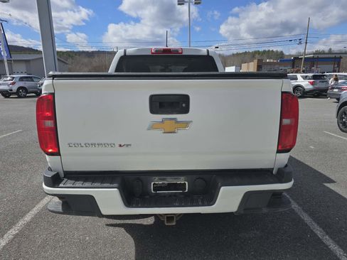 Used 2019 Chevrolet Colorado W/T w/ WT Convenience Package image 4