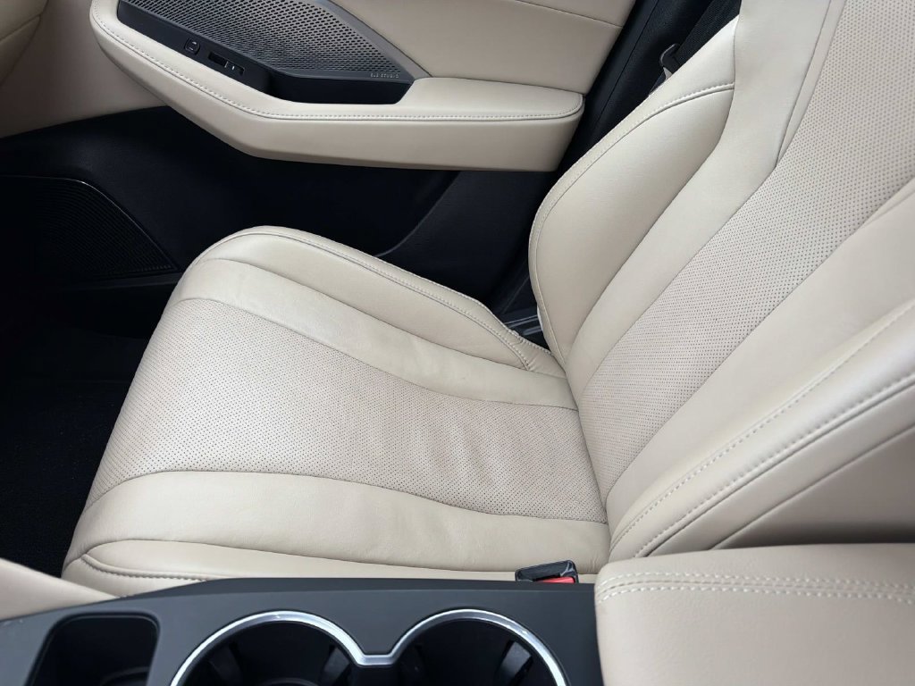 Used 2023 Acura MDX w/ Technology Package FWD image 16