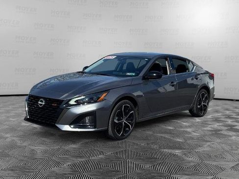 Certified 2025 Nissan Altima 2.5 SR AWD/4WD image 1